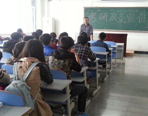 学校宣讲会 吃瓜,吃瓜群众围观职场秘籍大揭秘