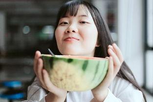 吃瓜少女36  第2张