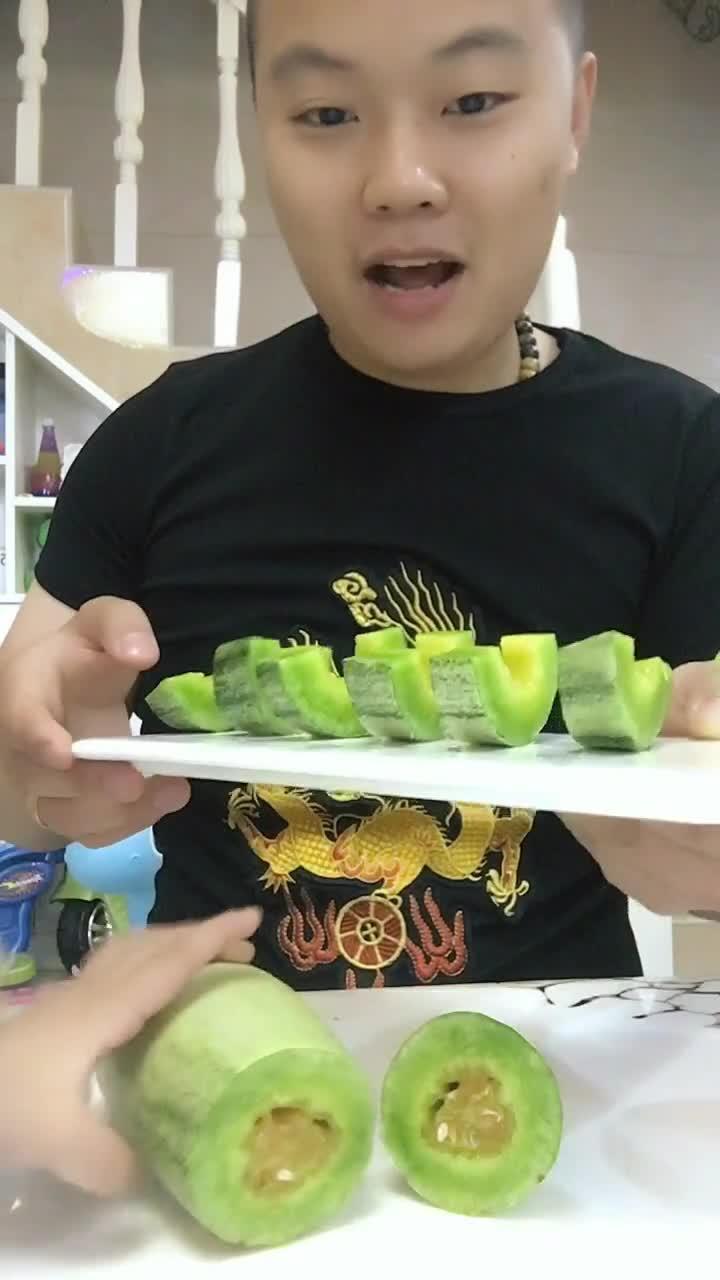 吃羊角瓜的视频  第3张